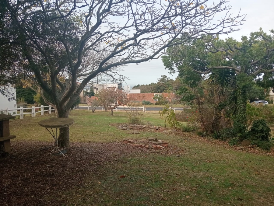 3 Bedroom Property for Sale in Wavecrest Eastern Cape
